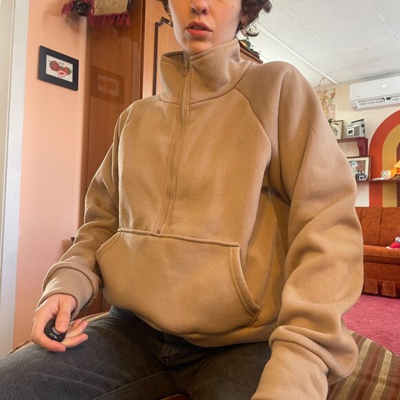 Brown cropped puffy sleeve quater zip sweater with hoodie pocket! - Picture 6 of 16